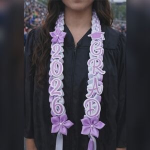 Graduation Lei Necklace - Lavender and White Grad 2026